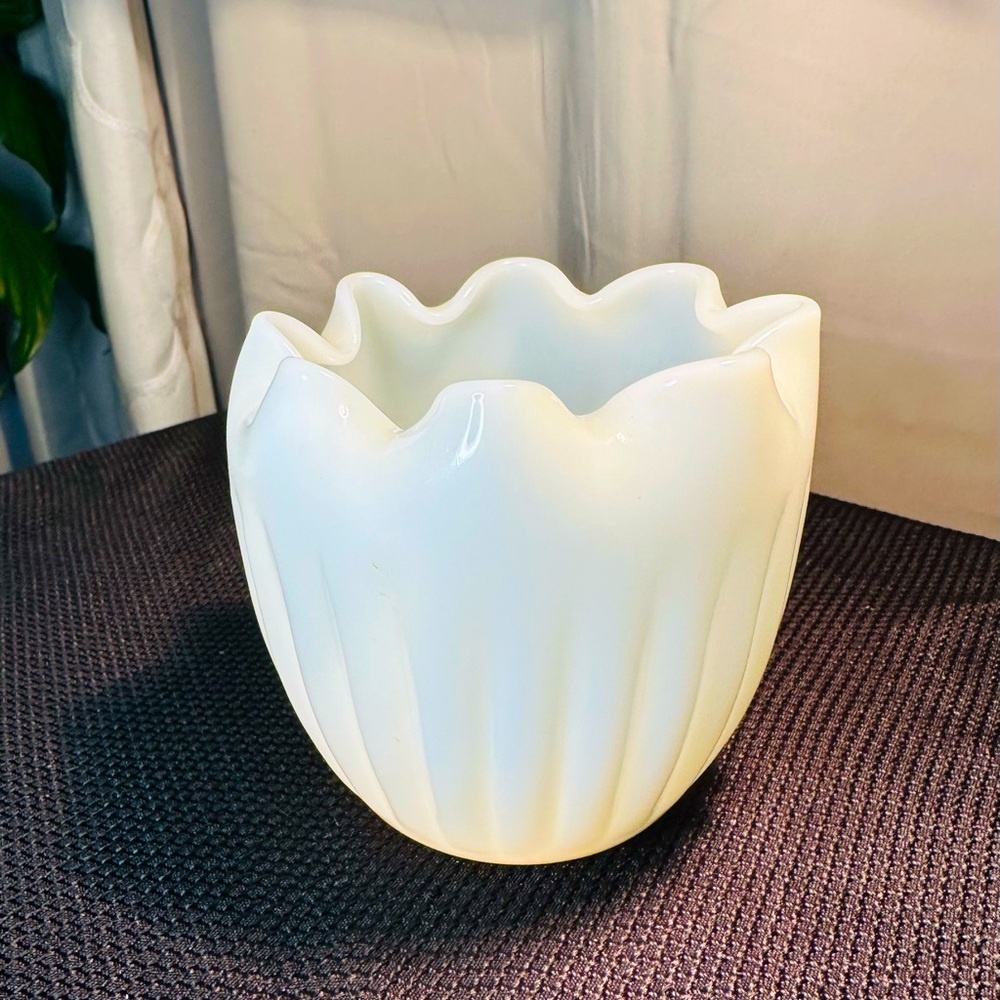 Vintage Milk Glass Opaque White Ribbed Crimped Pinched Tulip Bowl Vase